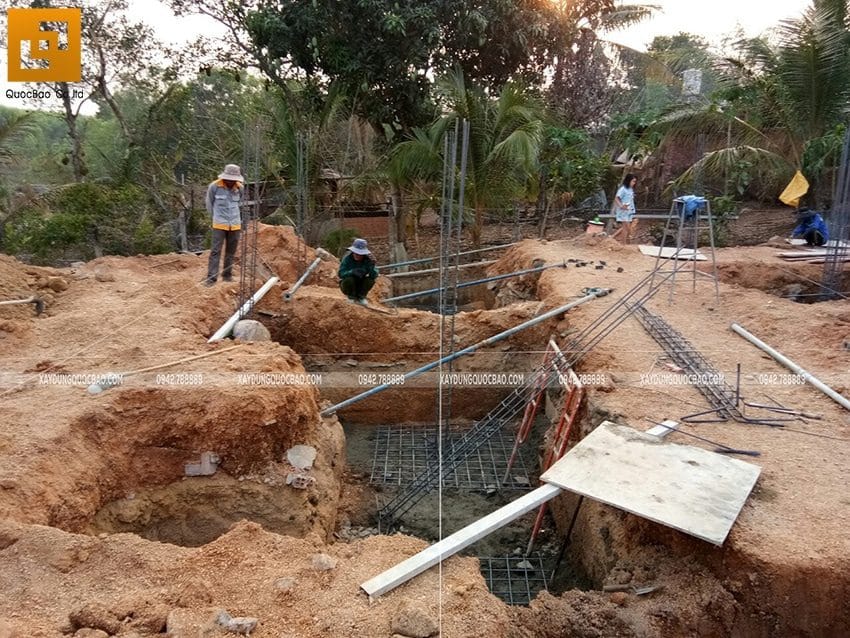 Biệt thự nhà vườn 2 tầng mặt tiền 10m tại Vĩnh Cửu của gia đình chị Hoàng 135 Kiểm tra các hố móng, chuẩn bị đổ bê tông