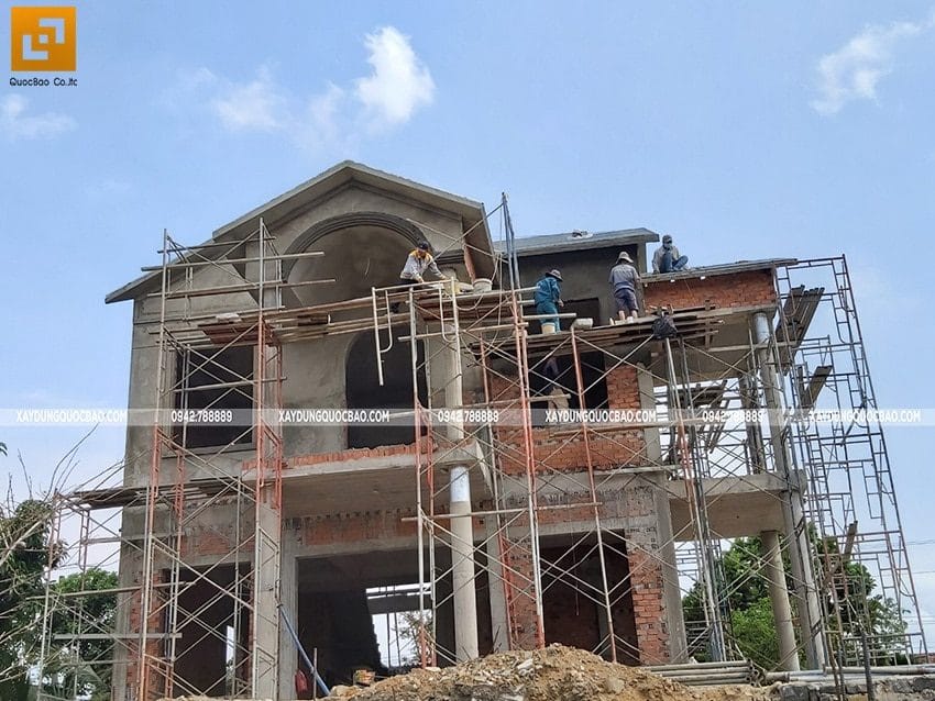 Thi công tô trát tường, dầm, sàn, cột - ảnh 1