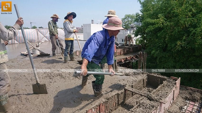 Đổ bê tông sàn mái biệt thự nhật bản - ảnh 2