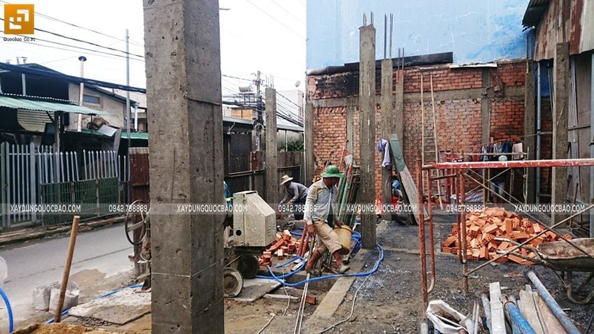 Thi công đổ bê tông cột, trụ tầng trệt - ảnh 3