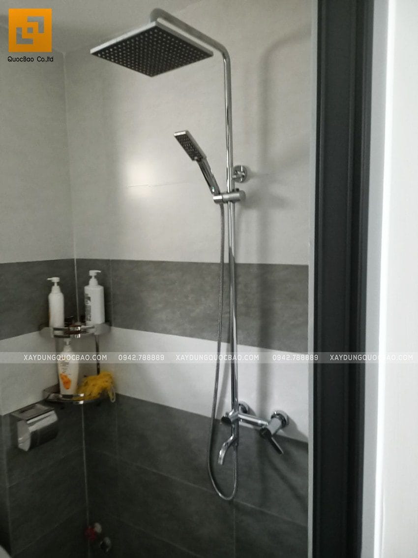 Phòng vệ sinh lầu 1 đầy đủ tiện nghi