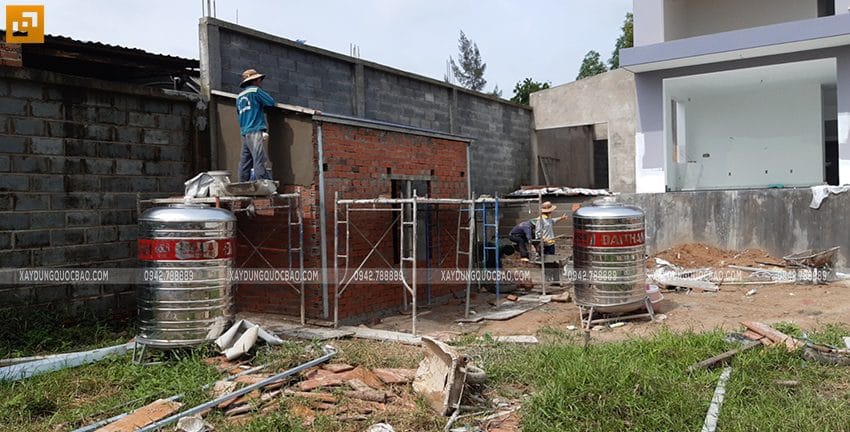 Thi công tường rào quanh khu đất - Ảnh 3
