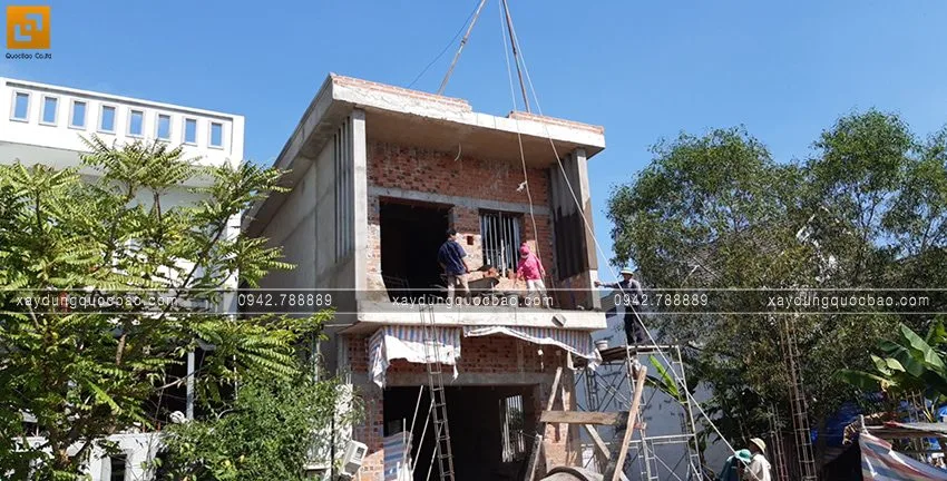 Thi công phần thô lầu 1 nhà 2 tầng - Ảnh 4