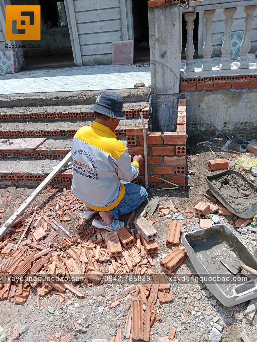 Thi công phần hoàn thiện quán cà phê Khang Coffee. Ảnh 1