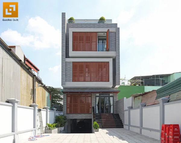 Mặt tiền biệt thự phố 4 tầng có bán hầm tại Biên Hòa của gia đình anh Quân chị Châu