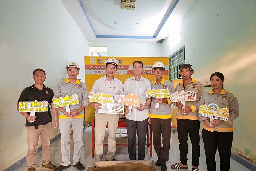 Dự án nhà phố hiện đại 2 tầng GĐ Anh Lẫm Tại Tam Phước - NP25003 11 Lễ khởi công nhà phố hiện đại 2 tầng