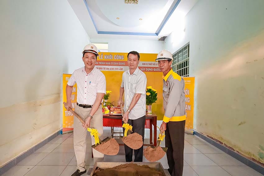 Dự án nhà phố hiện đại 2 tầng GĐ Anh Lẫm Tại Tam Phước - NP25003 9 Lễ khởi công nhà phố hiện đại 2 tầng