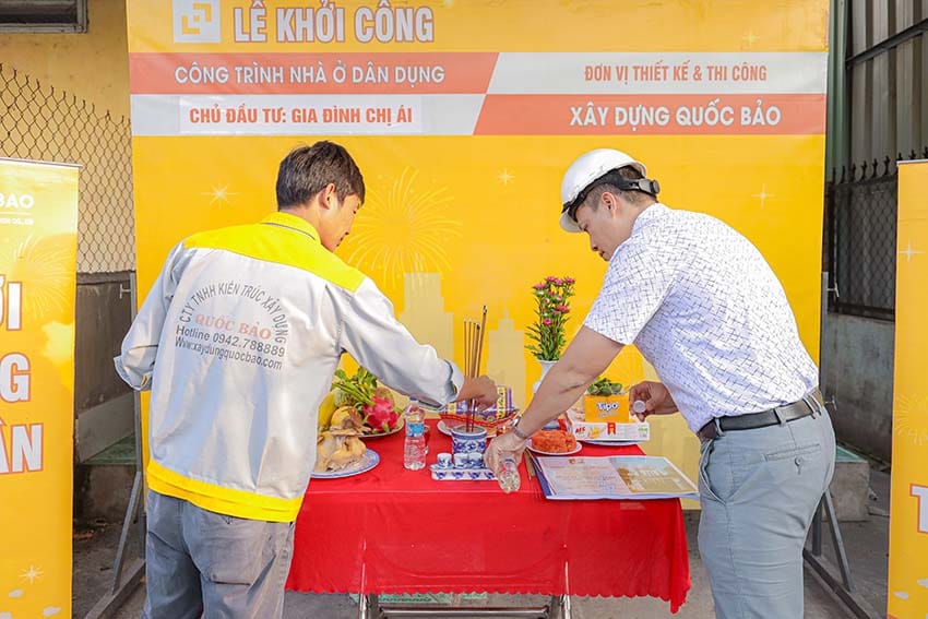 Dự án nhà phố tân cổ điển 2 tầng mái thái GĐ Chị Ái Tại Phước Tân - NP25002 9 Lễ khởi công nhà phố tân cổ điển 2 tầng