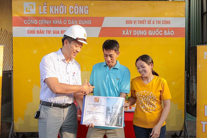 Dự án nhà phố tân cổ điển 2 tầng mái thái GĐ Chị Ái Tại Phước Tân - NP25002 14 Lễ khởi công nhà phố tân cổ điển 2 tầng