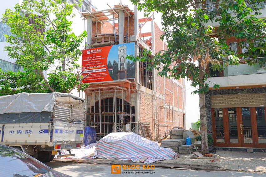 thi công nhà phố tân cổ điển 4 tầng