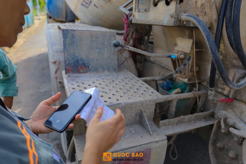 Đổ sàn tầng 2 cho biệt thự tân cổ điển