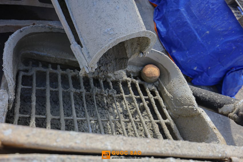 Đổ sàn tầng 2 cho biệt thự tân cổ điển