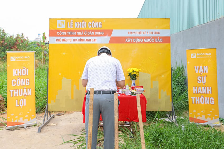 Dự án nhà phố hiện đại 2 tầng GĐ anh Đạt tại Tân Hiệp - NP25004 12 Lễ khởi công nhà phố hiện đại