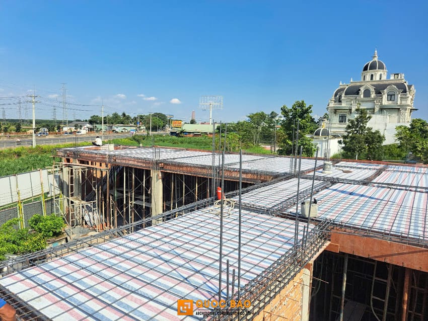 đan sắt đổ sàn cho biệt thự tân cổ điển