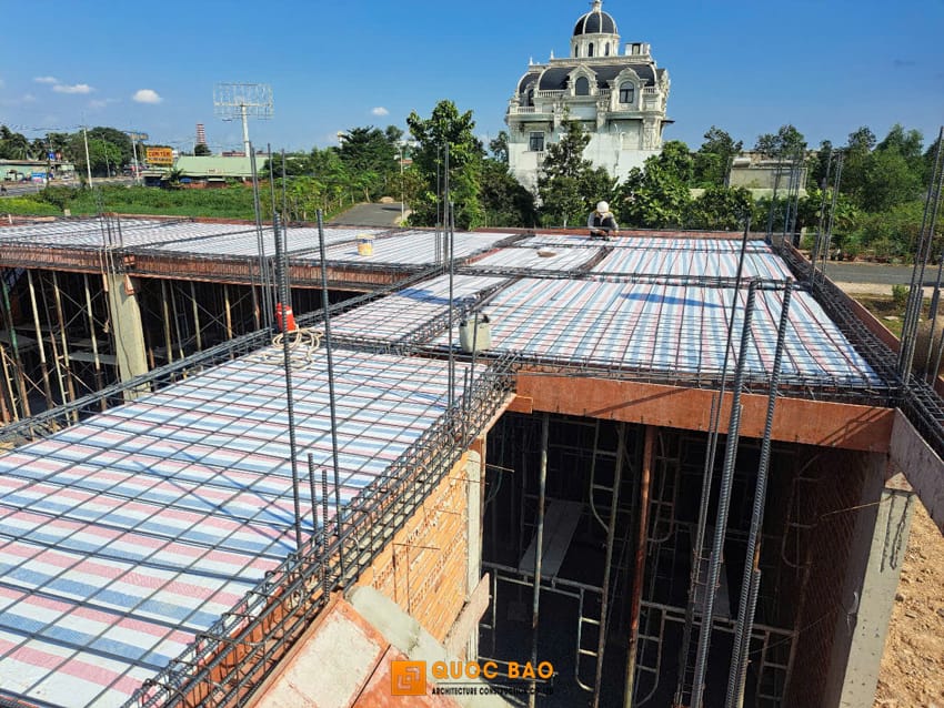 đan sắt đổ sàn cho biệt thự tân cổ điển