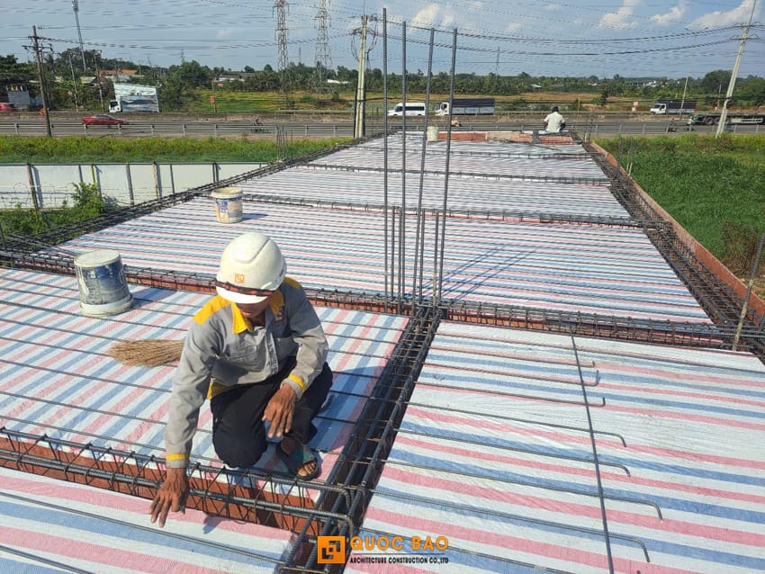 đan sắt đổ sàn cho biệt thự tân cổ điển