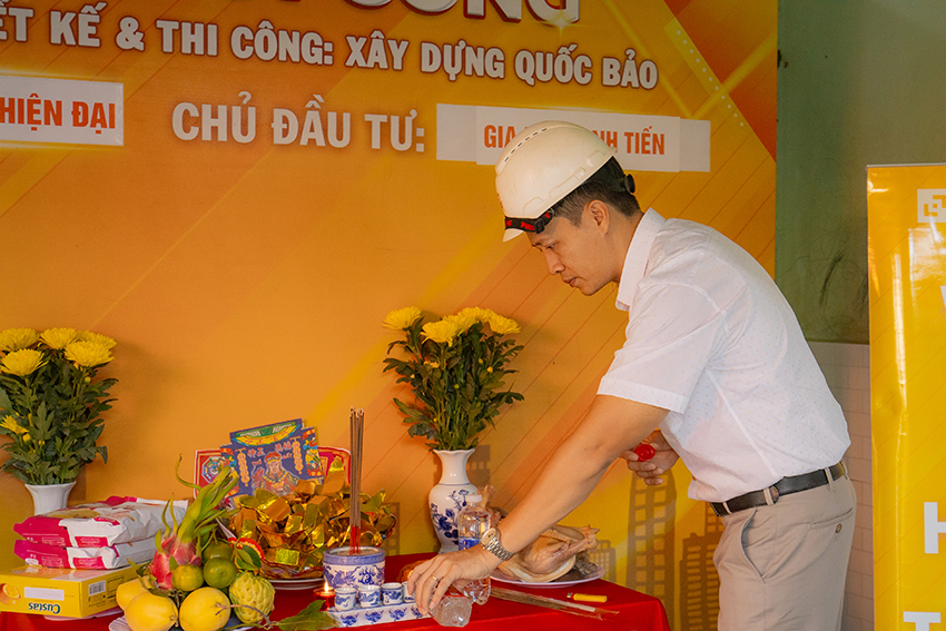 Dự án nhà phố hiện đại 2 tầng 1 tum GĐ anh Tiến tại Hố Nai, Đồng Nai - NP26001 8 Khởi công nhà phố hiện đại 2 tầng 1 tum